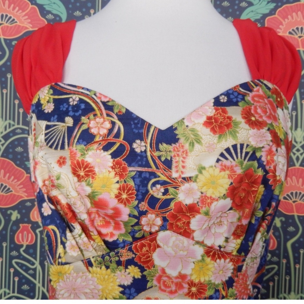 Victory Parade Bettie's Bombshells Japanese Floral Retro 50's Style Dress - Picture 2 of 5